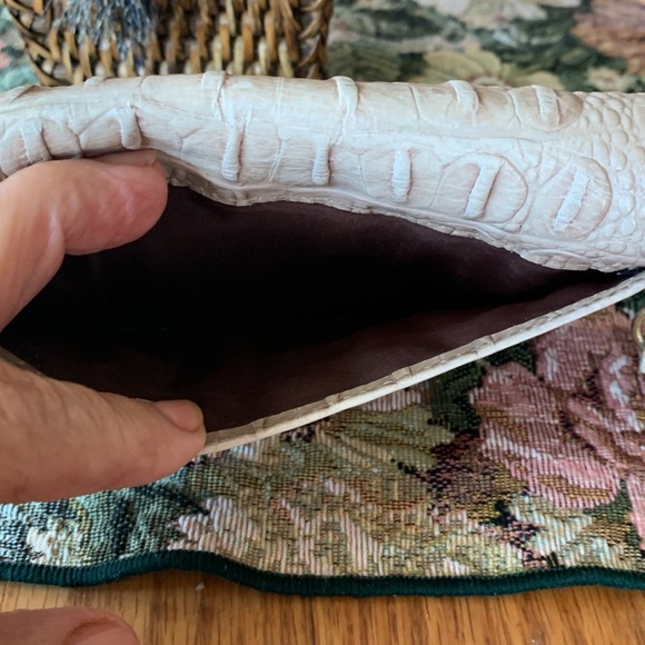 Brahmin Leather Wallet/Wrislet - Picture 4 of 9